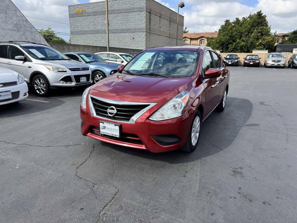 Used 2018 Nissan Versa SV FWD image 12