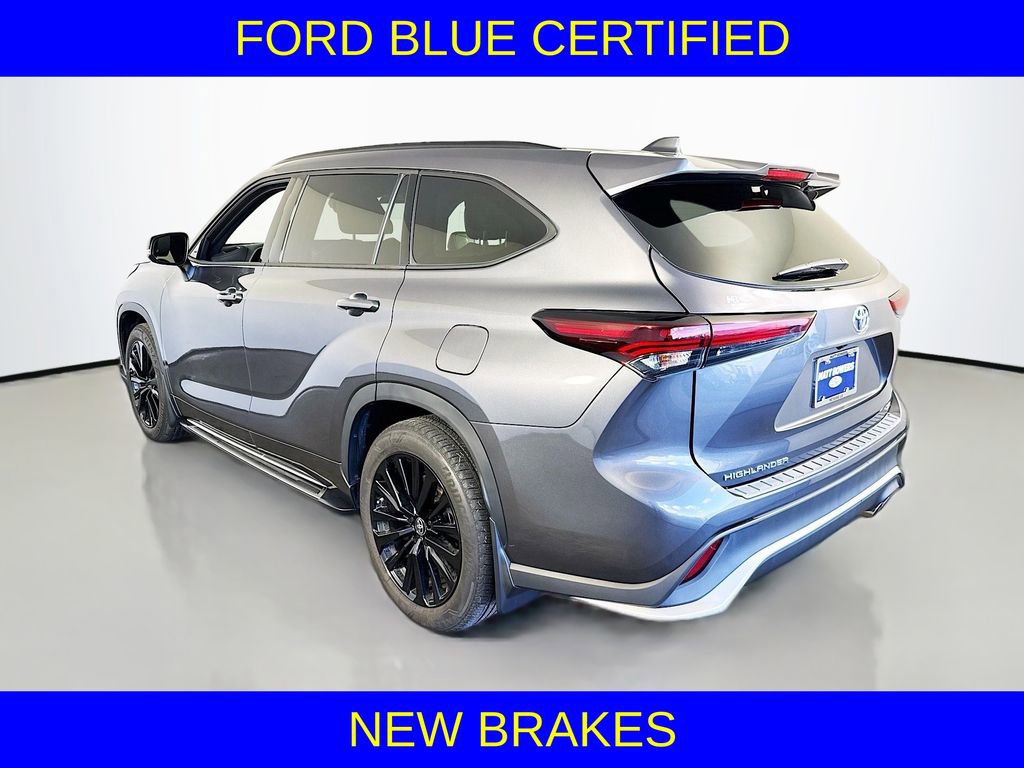 Used 2024 Toyota Highlander Limited image 7