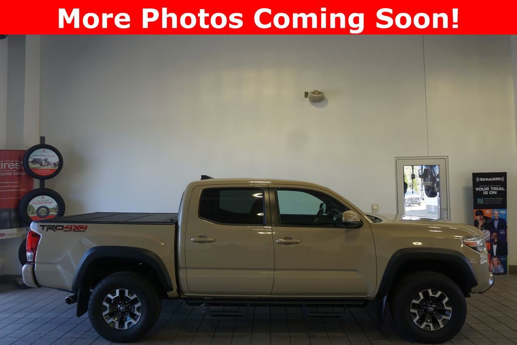 Used 2017 Toyota Tacoma TRD Off-Road AWD/4WD image 2