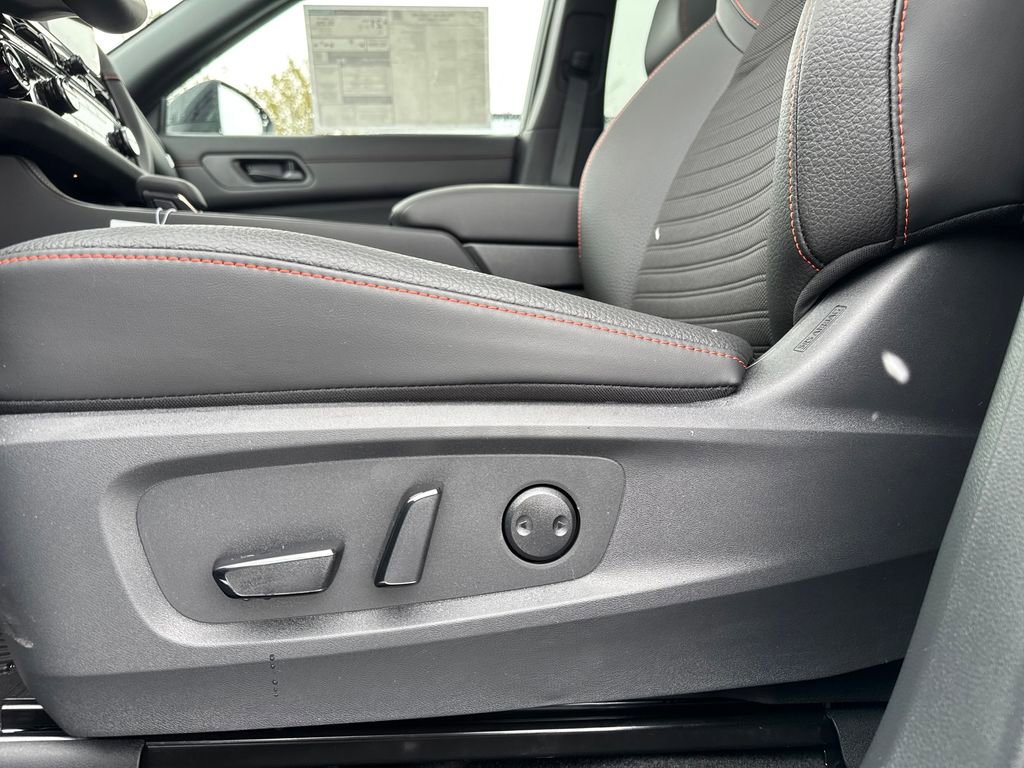 New 2026 Nissan Pathfinder Rock Creek w/ Rock Creek Premium Package image 32