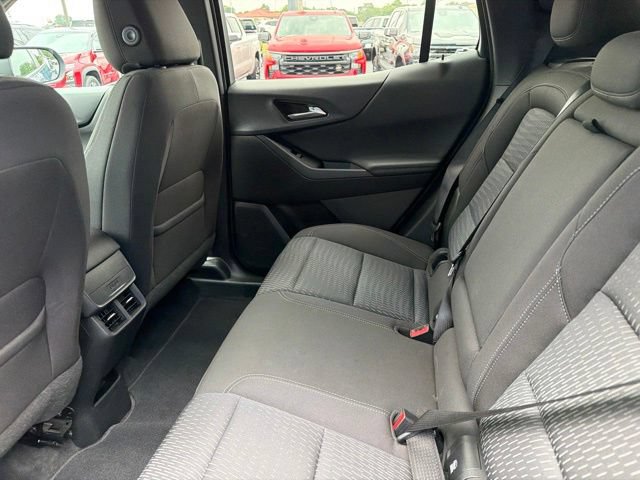 Used 2025 Chevrolet Equinox LT FWD image 21