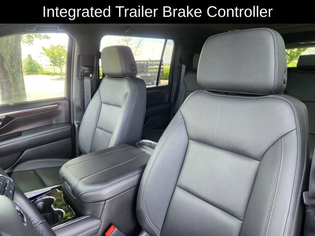 Used 2026 Chevrolet Suburban Z71 AWD/4WD image 22