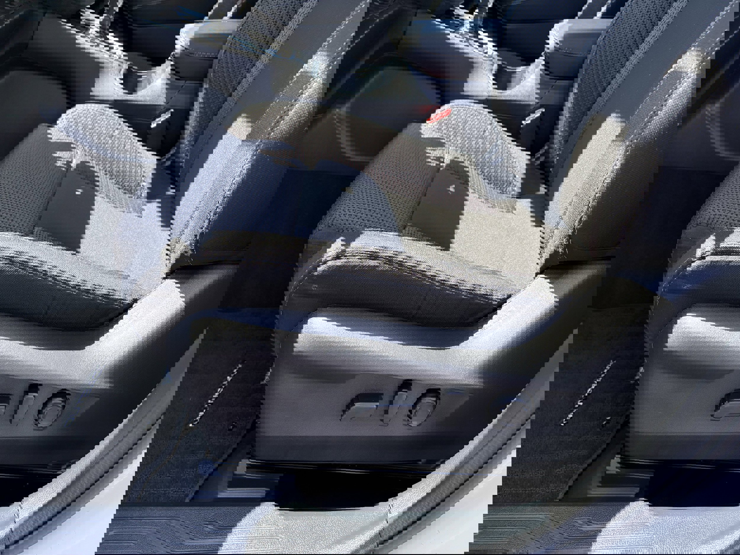 Certified 2025 Subaru Outback Premium image 28