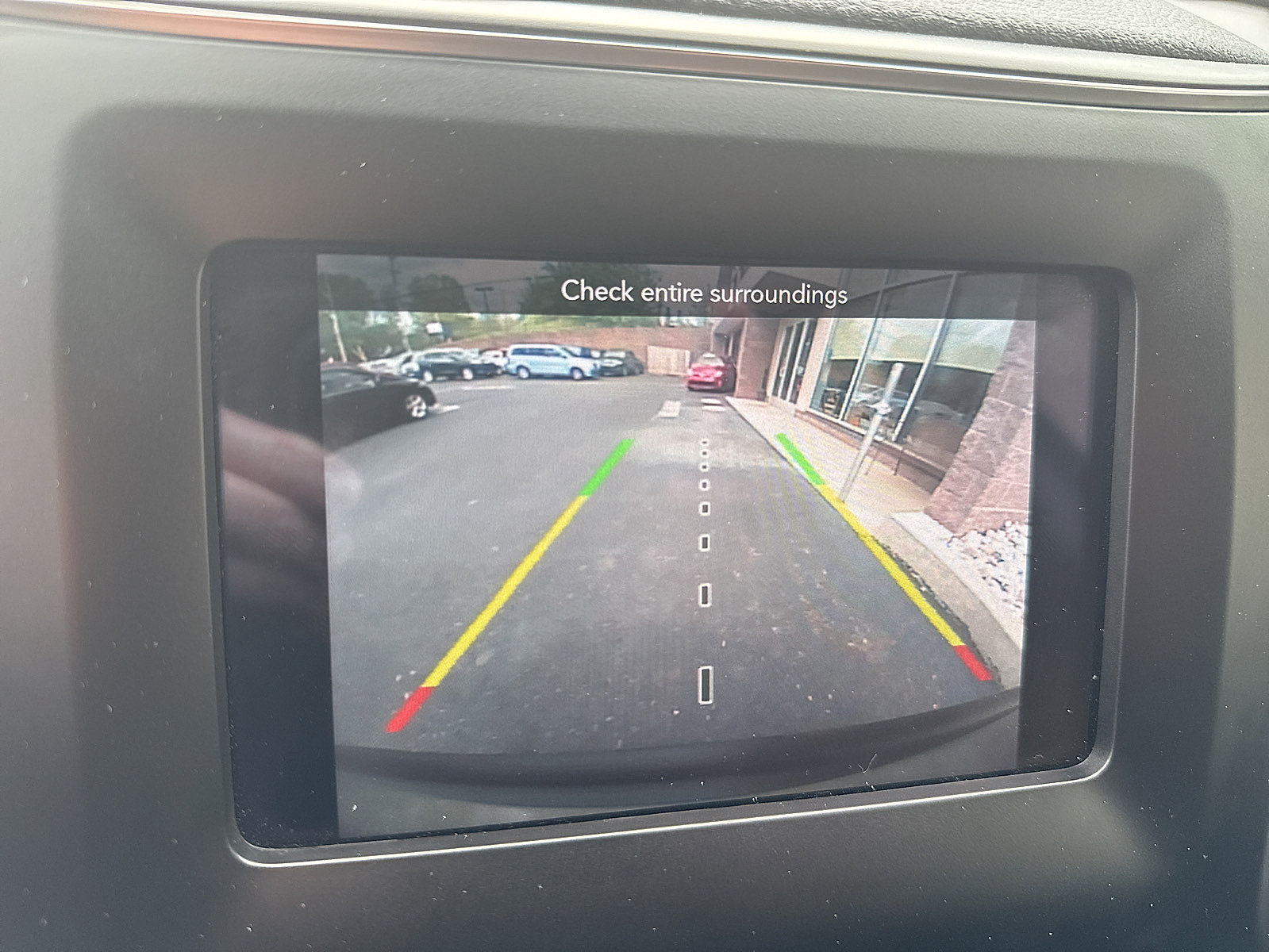 Used 2019 Jeep Cherokee Latitude w/ Cold Weather Group AWD/4WD image 48