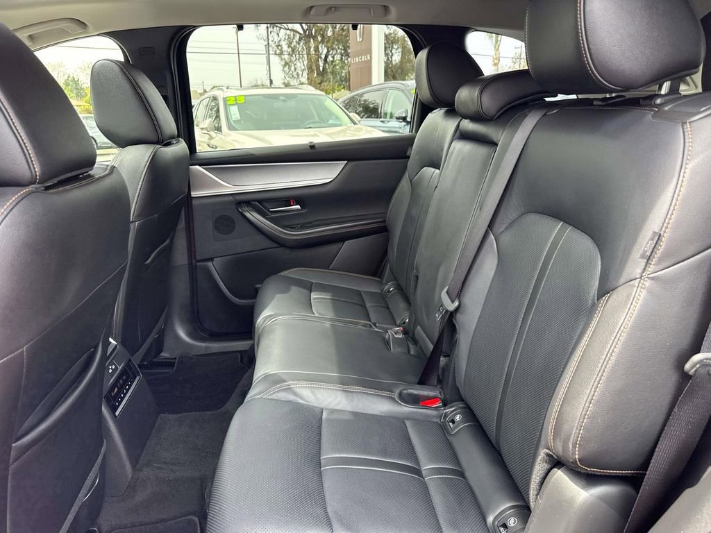 Certified 2025 MAZDA CX-90 3.3 Turbo w/ Preferred Package image 9