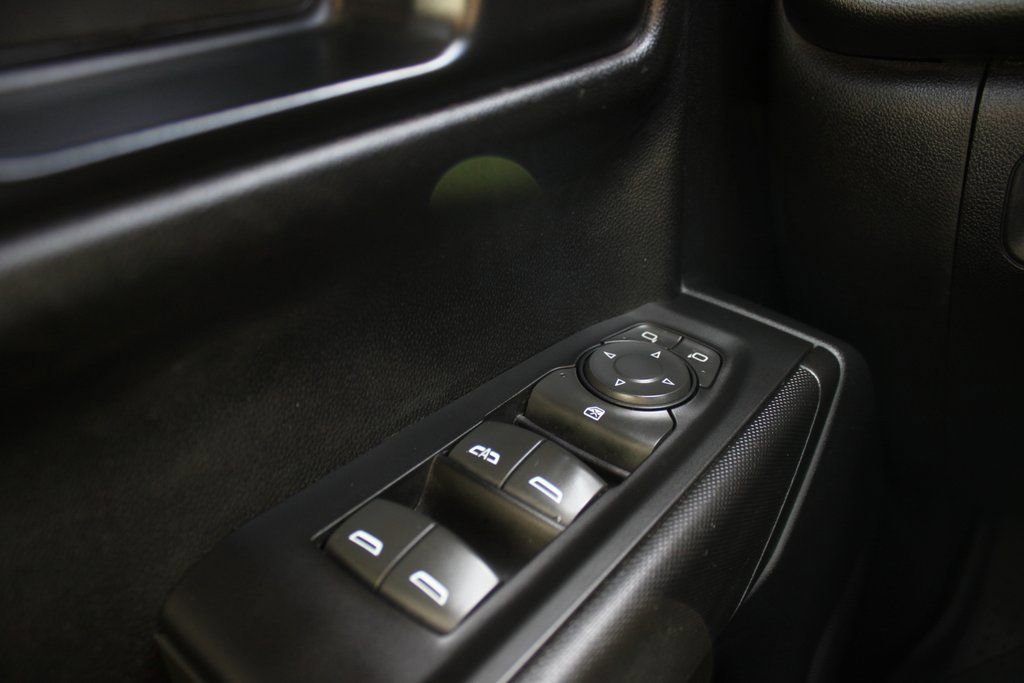 Used 2022 Chevrolet Silverado 1500 Custom image 12