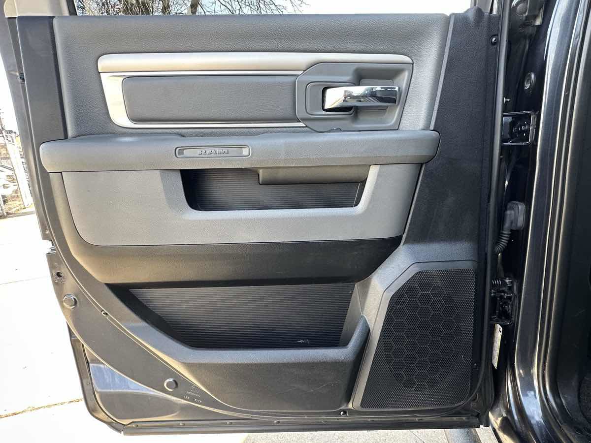 Used 2016 RAM 1500 Big Horn image 16