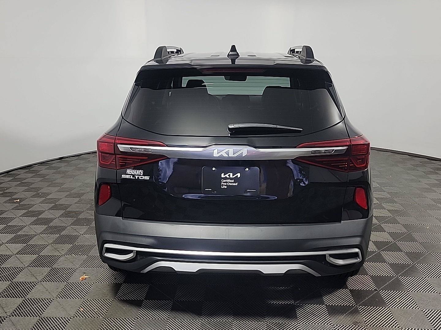Used 2023 Kia Seltos Nightfall Edition AWD/4WD image 5