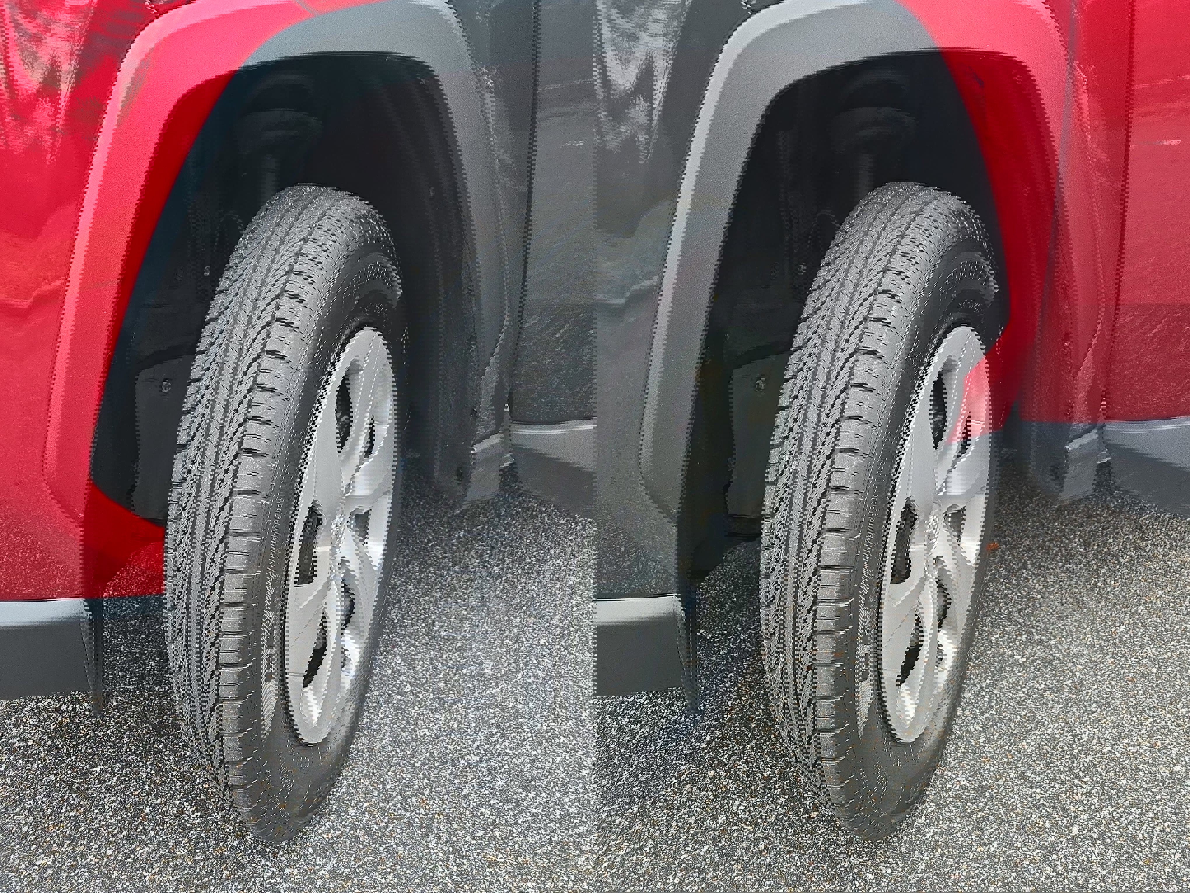 Used 2023 Toyota RAV4 LE image 29