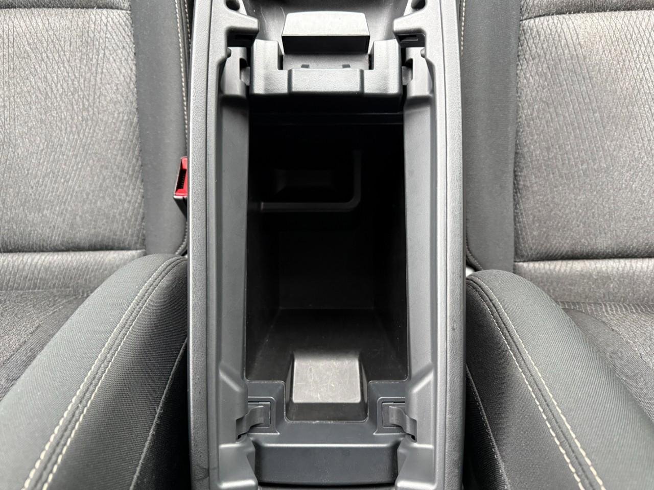 Used 2024 Nissan Rogue SV image 39