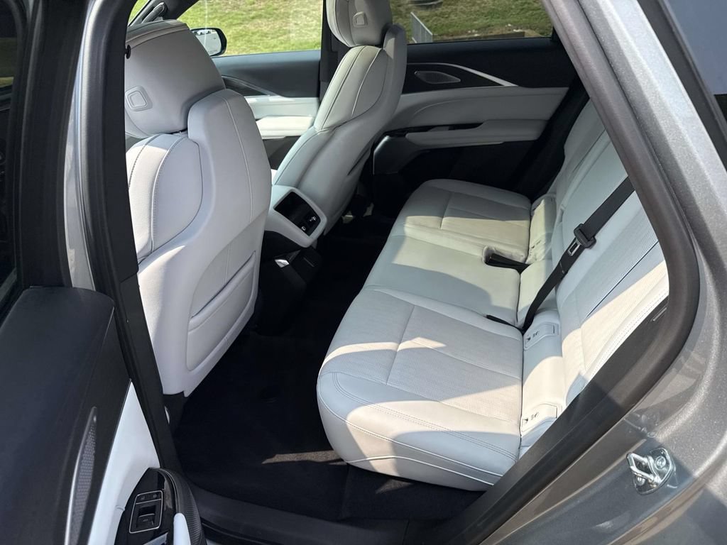 Certified 2024 Cadillac Lyriq Sport AWD/4WD image 10