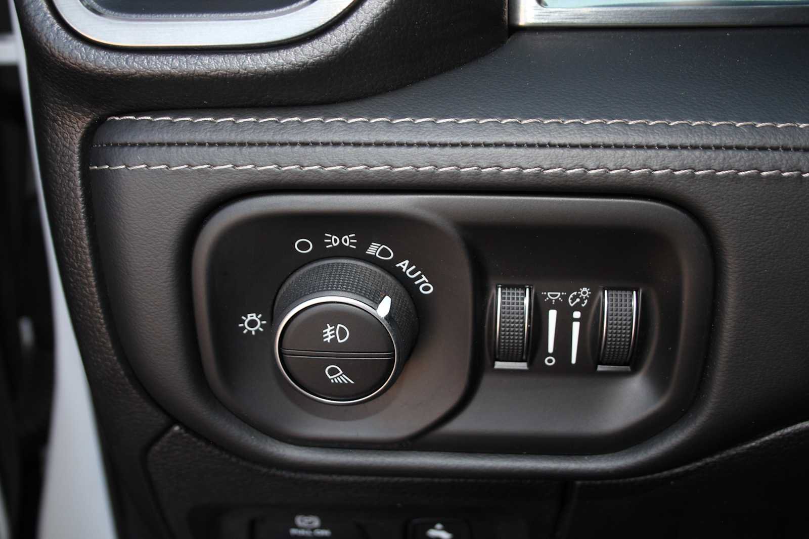 Used 2020 RAM 1500 Limited AWD/4WD image 40