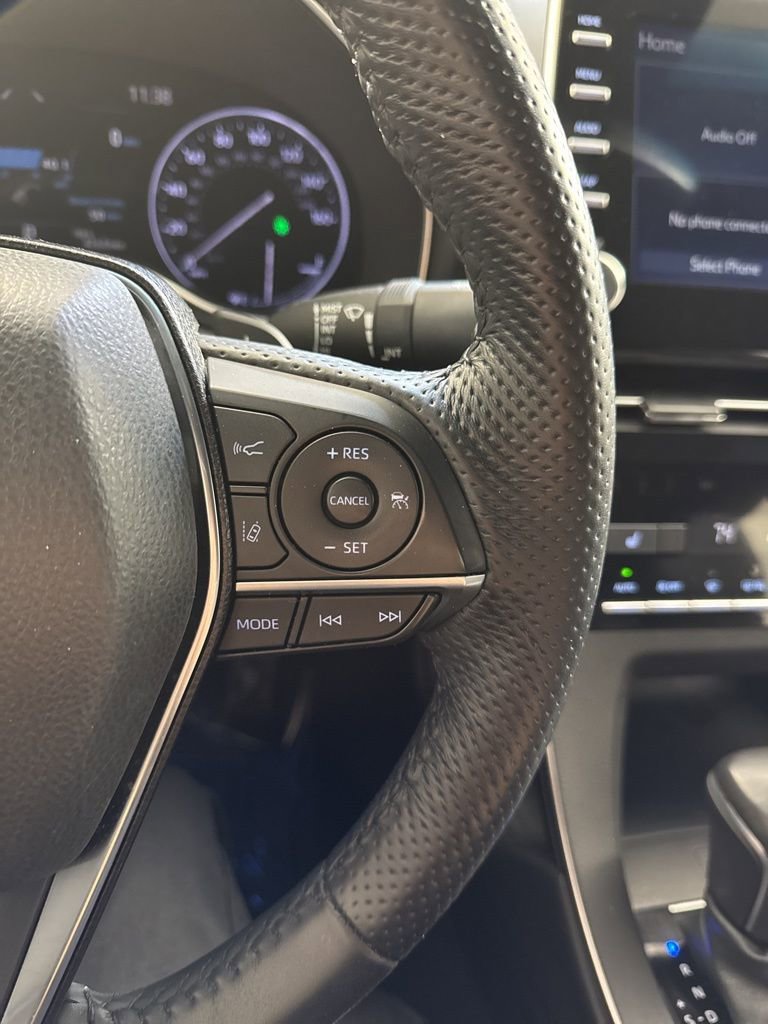 Used 2022 Toyota Avalon XSE FWD image 32