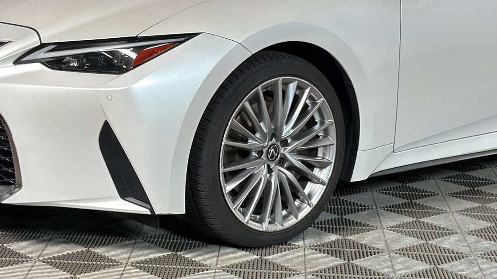 Used 2022 Lexus IS 300 AWD w/ Premium Package image 4