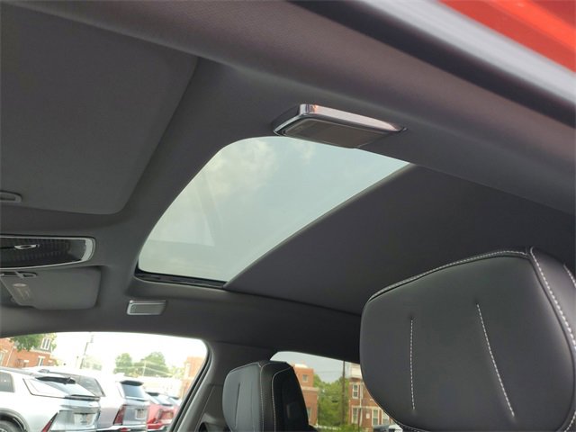 New 2025 Cadillac Optiq Sport 1 image 19