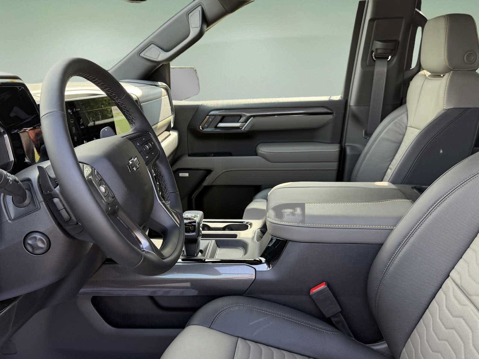 New 2026 Chevrolet Silverado 1500 ZR2 w/ Dark Appearance Package AWD/4WD image 11