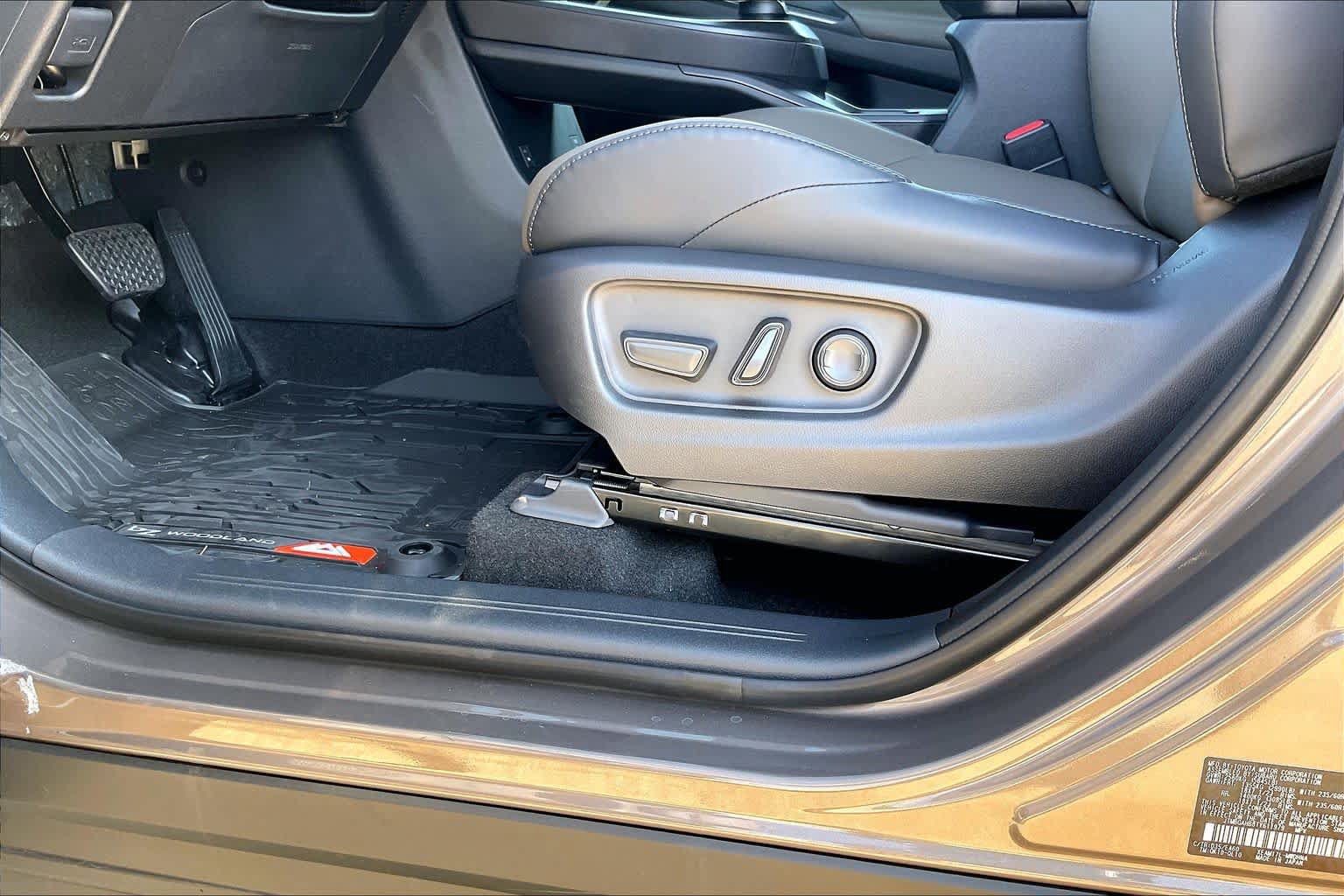 New 2026 Toyota bZ Woodland AWD/4WD image 20