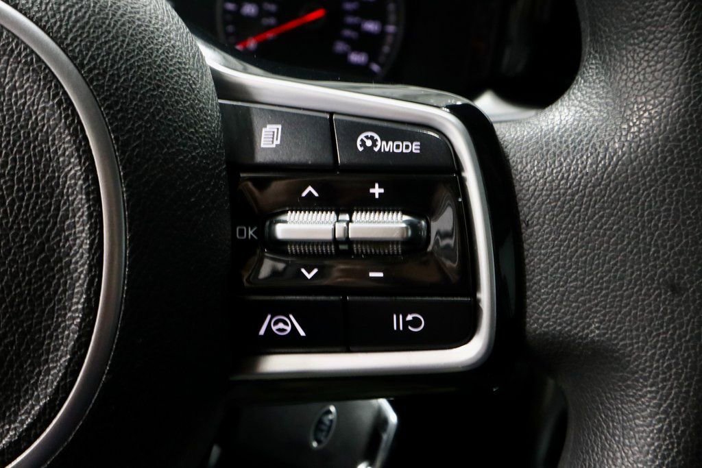 Used 2021 Kia Sorento LX image 30