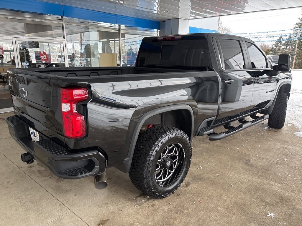 Used 2023 Chevrolet Silverado 2500 LTZ w/ LTZ Plus Package image 5