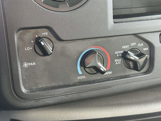 Used 2022 Ford E-450 and Econoline 450 Super Duty w/ Power Windows & Locks Group image 17