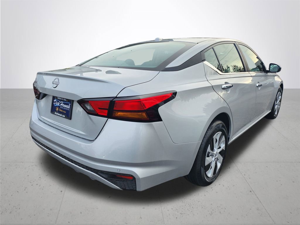 New 2025 Nissan Altima 2.5 S FWD image 7