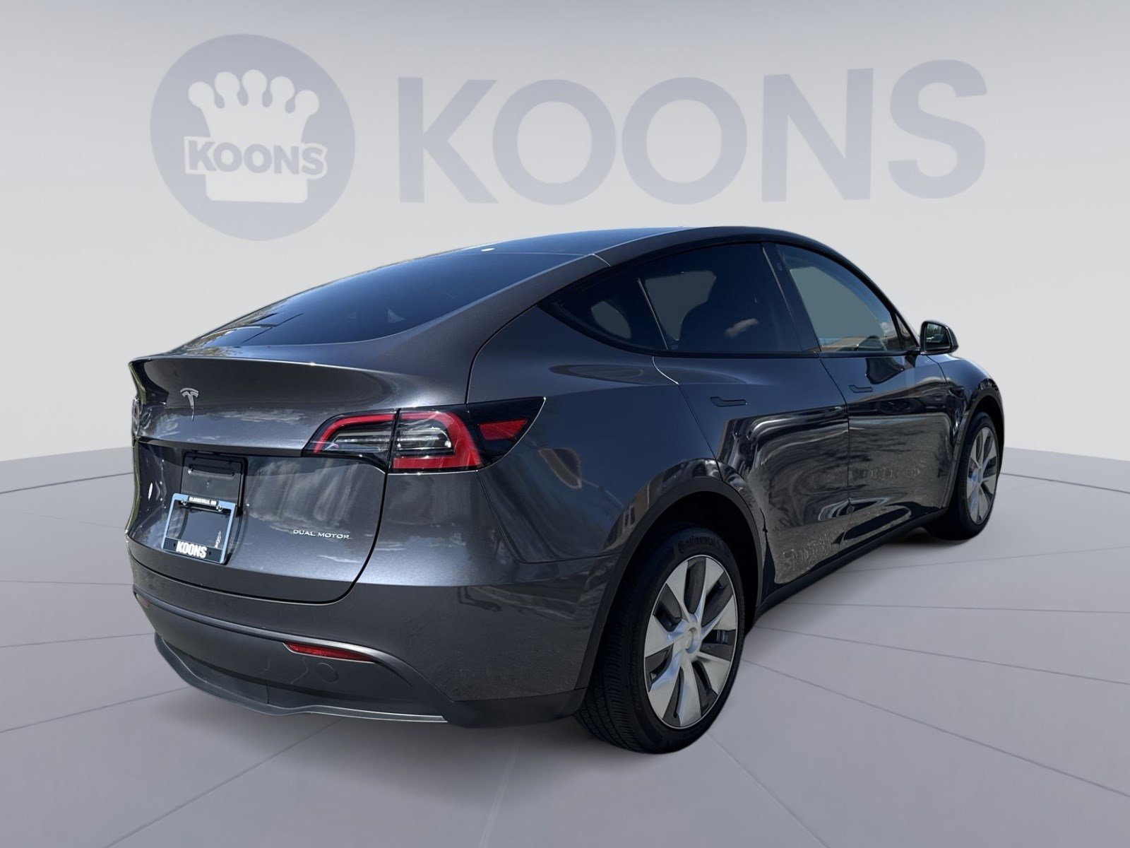 Used 2023 Tesla Model Y Long Range image 7