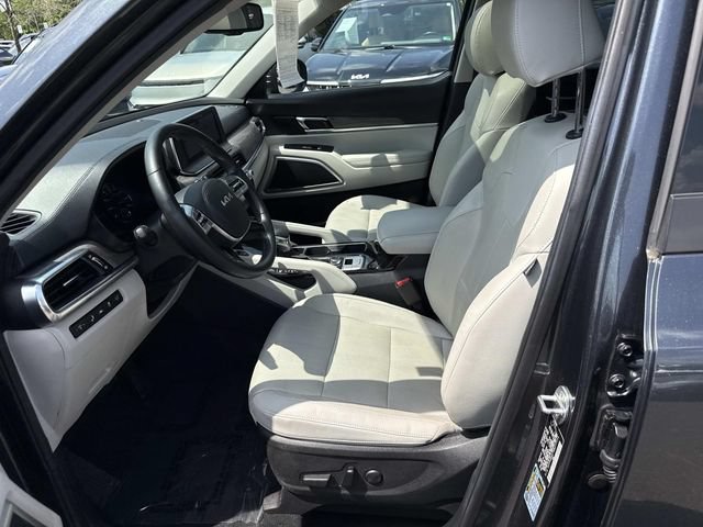 Used 2022 Kia Telluride EX w/ EX Premium Package AWD/4WD image 14