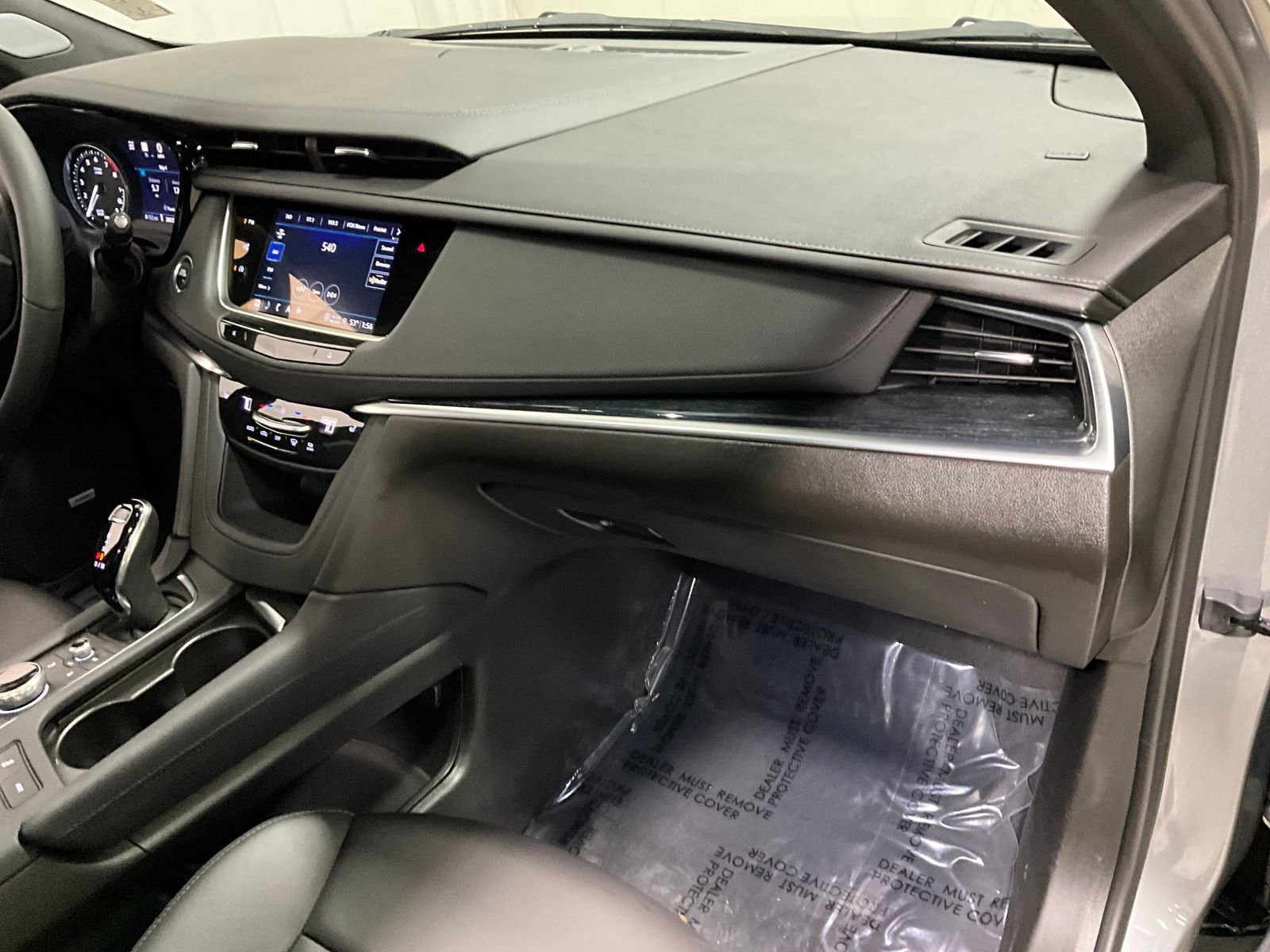 Used 2025 Cadillac XT5 Premium Luxury w/ Technology Package image 15