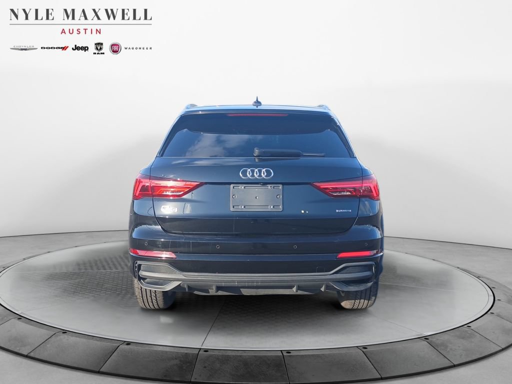 Used 2024 Audi Q3 2.0T Premium Plus w/ Premium Plus Package AWD/4WD image 15