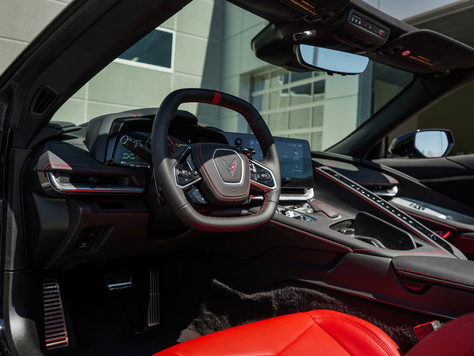 Used 2025 Chevrolet Corvette Stingray Convertible w/ Z51 Performance Package RWD image 13