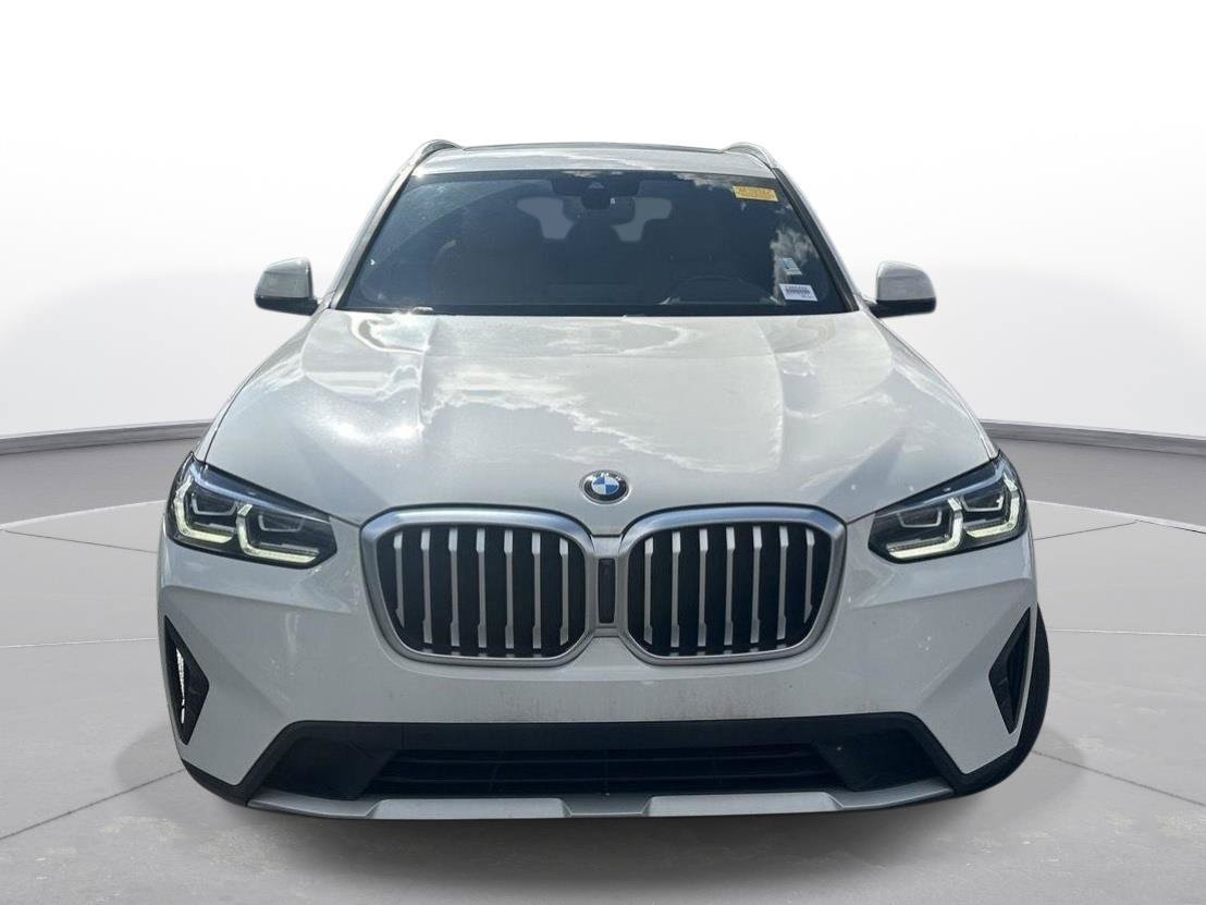 Used 2024 BMW X3 xDrive30i w/ Premium Package w/ZPA AWD/4WD image 3