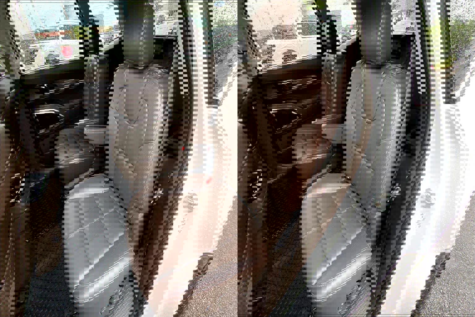 Used 2020 Kia Telluride SX w/ Towing Package image 19