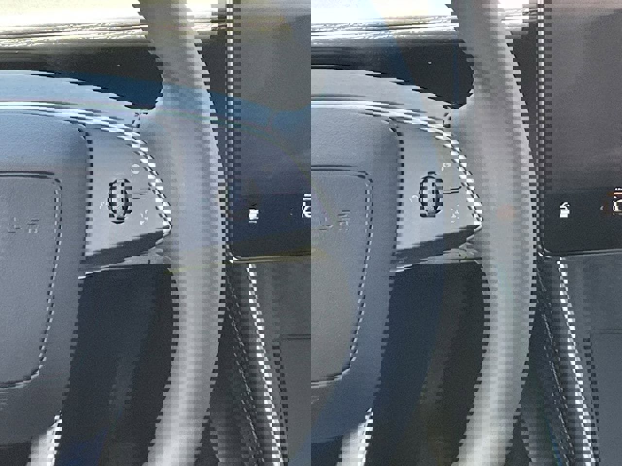 Used 2026 Tesla Model Y 2WD image 21