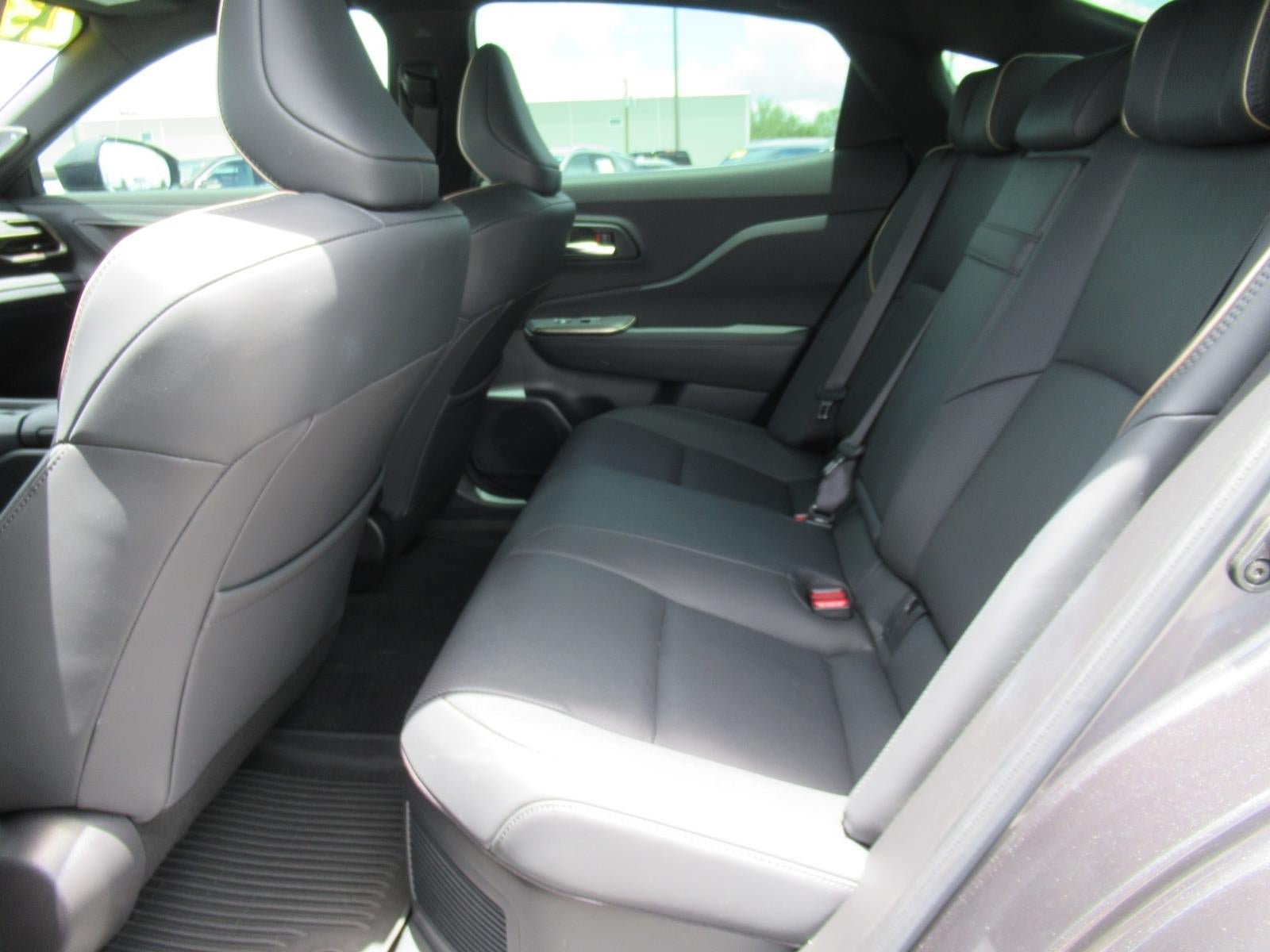 Used 2023 Toyota Crown AWD/4WD image 34