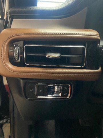 Used 2020 Lincoln Aviator Reserve w/ Elements Package Plus image 23