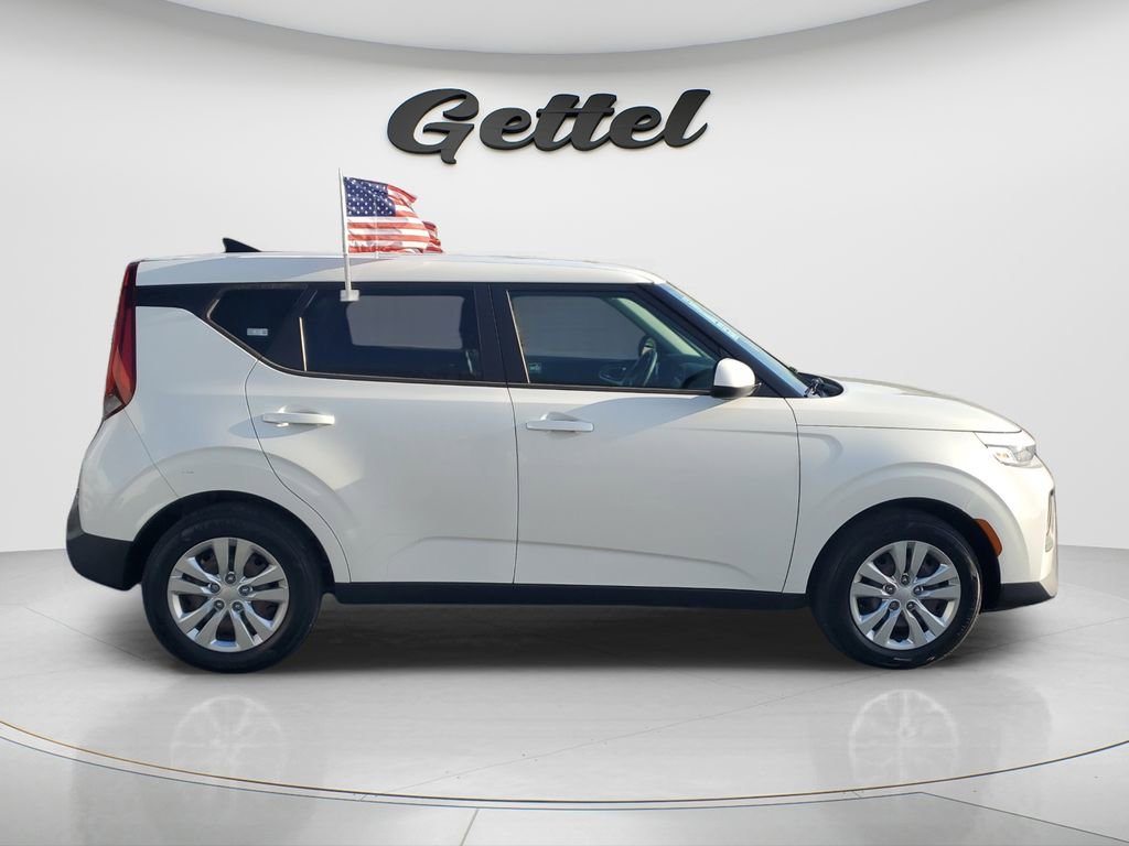 Used 2021 Kia Soul LX image 4