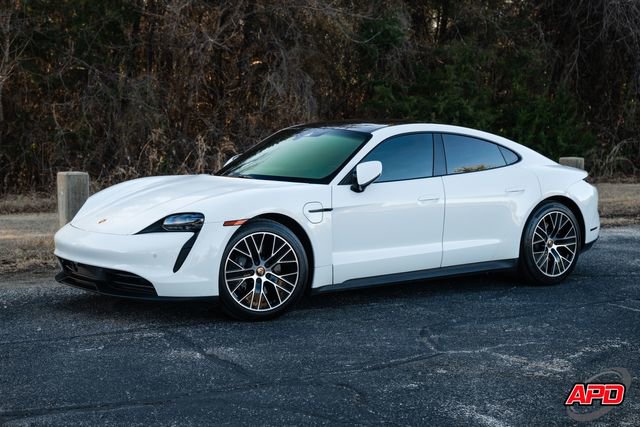 Used 2022 Porsche Taycan image 34
