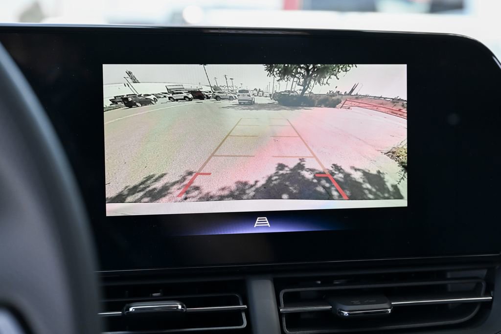 New 2026 Chevrolet Trax LT w/ LPO, Blackout Package FWD image 24