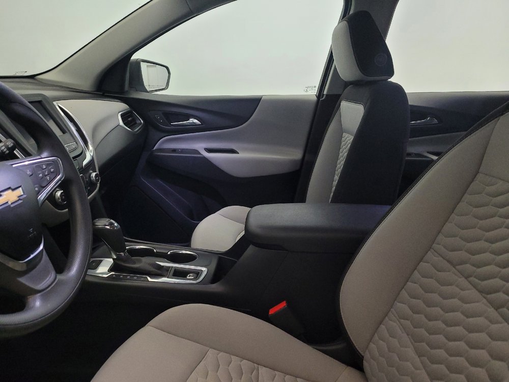 Used 2021 Chevrolet Equinox LS AWD/4WD image 17