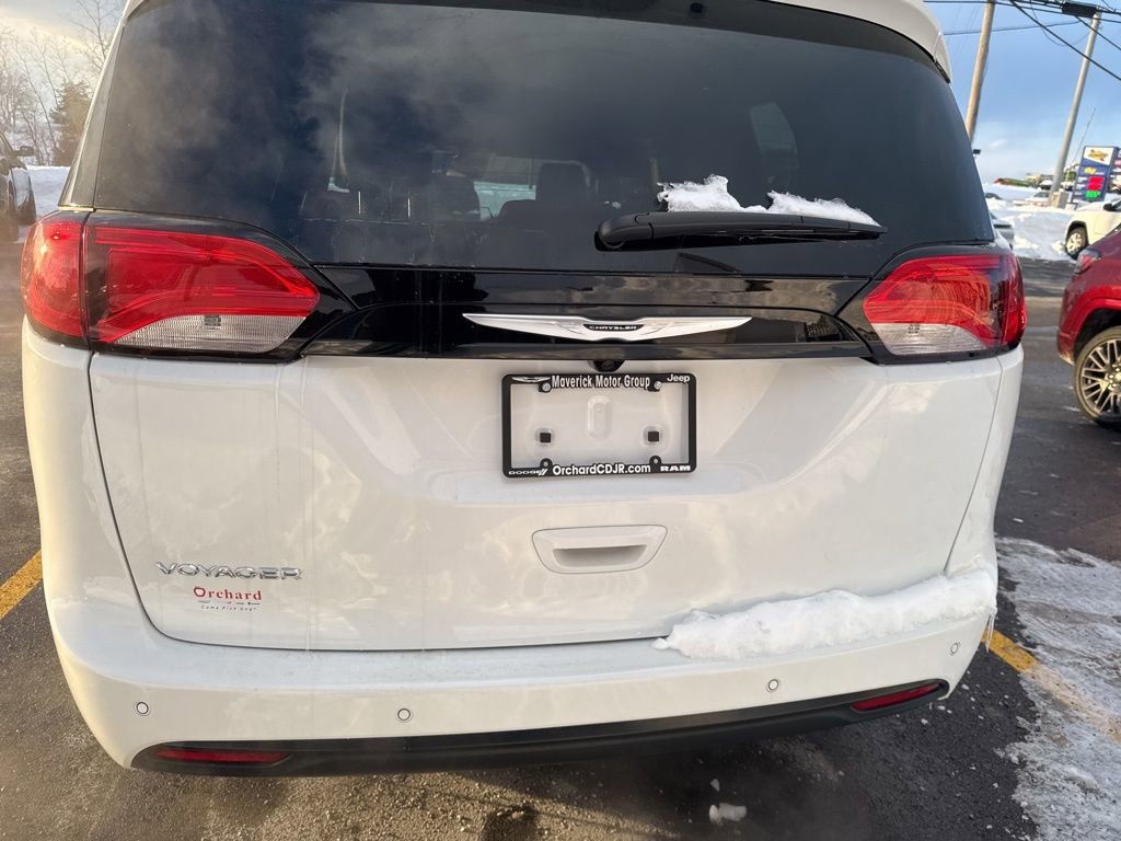 New 2026 Chrysler Voyager LX FWD image 2