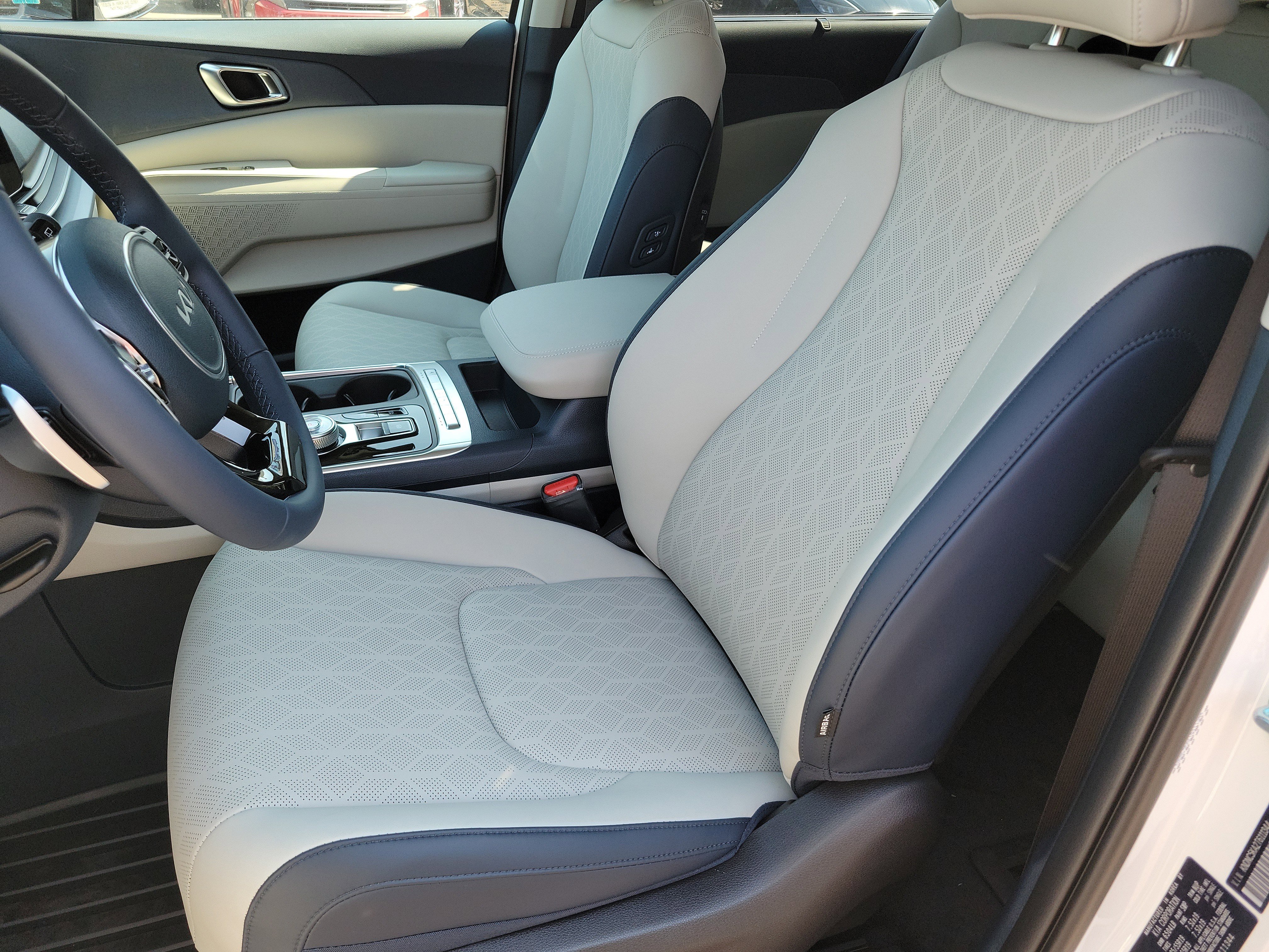 New 2026 Kia Carnival EX image 4