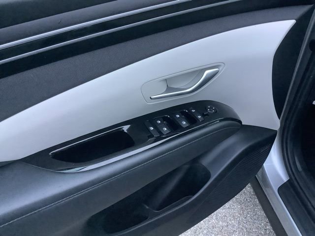 Used 2023 Hyundai Tucson Limited image 19