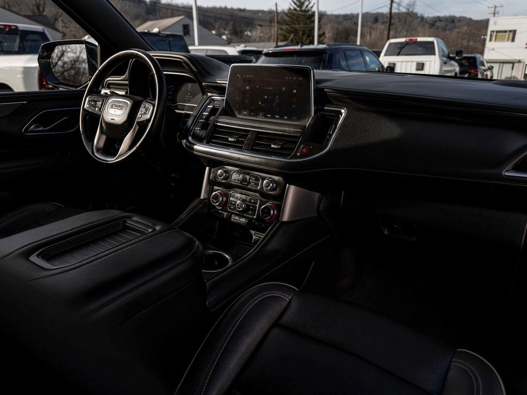 Used 2023 GMC Yukon SLT image 32