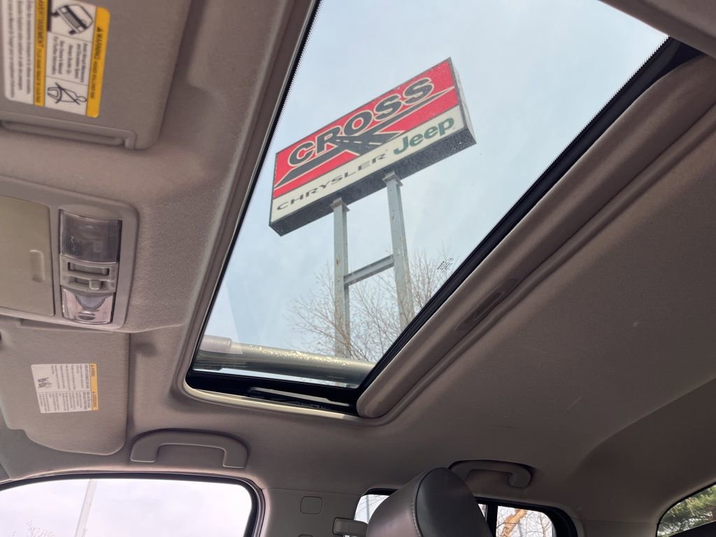 Used 2007 Nissan Frontier LE w/ Leather Pkg image 27