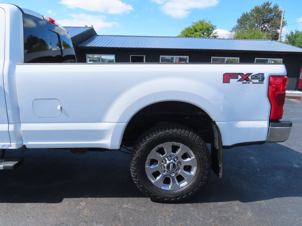 Used 2018 Ford F250 Lariat w/ Lariat Ultimate Package AWD/4WD image 16