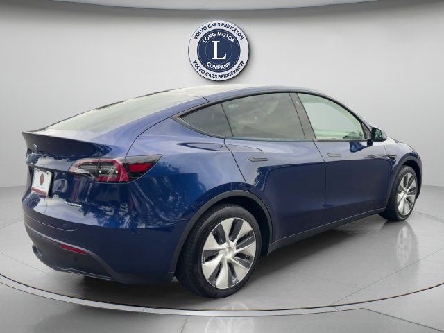 Used 2023 Tesla Model Y Long Range AWD/4WD image 5