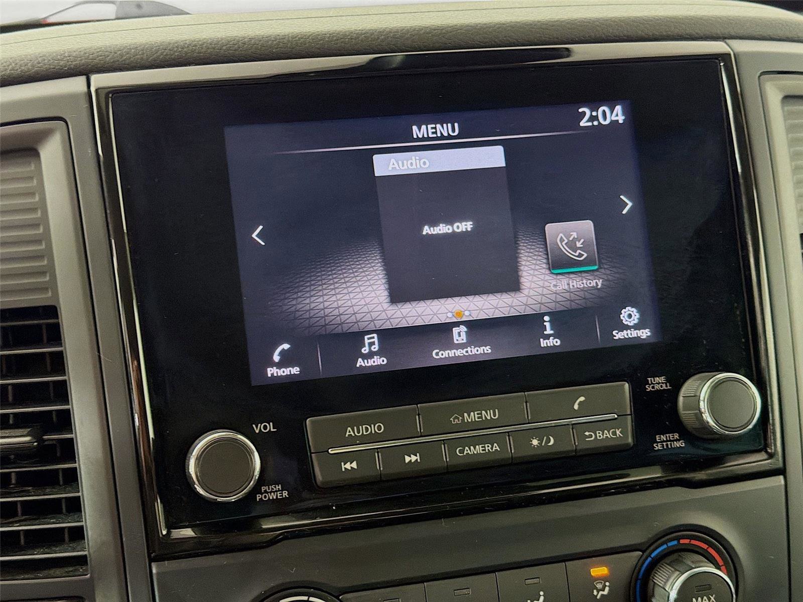 Used 2024 Nissan Titan SV AWD/4WD image 14