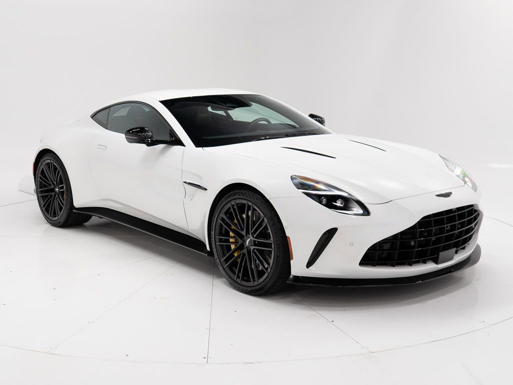 Used 2025 Aston Martin V8 Vantage Coupe image 7