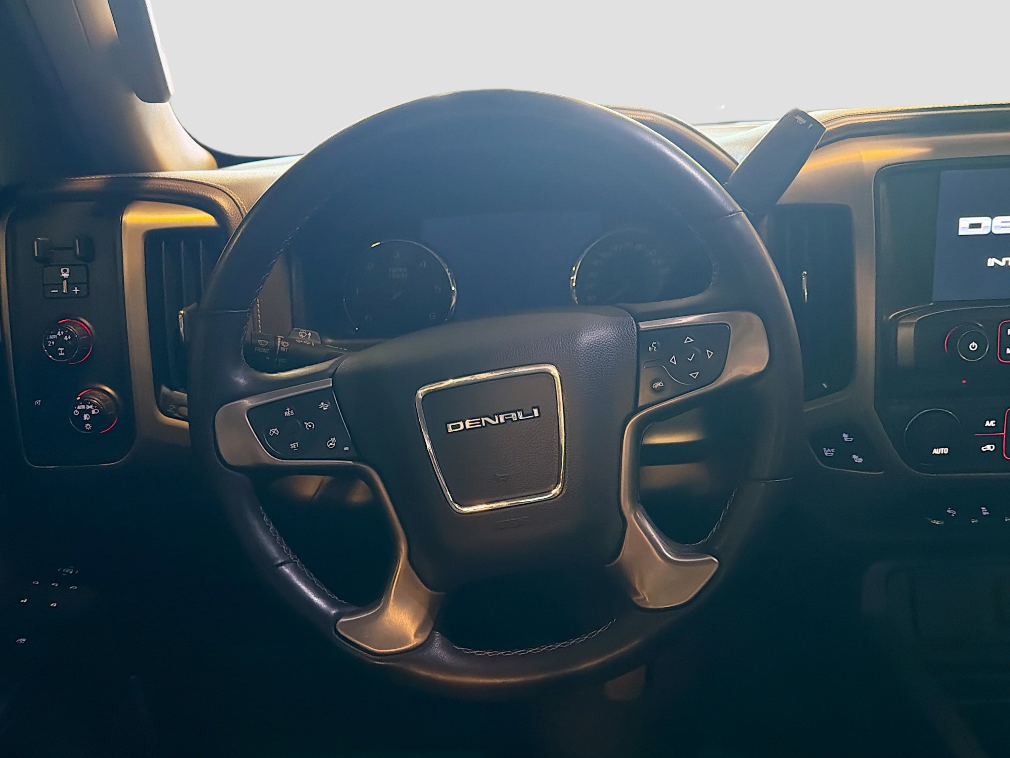 Used 2015 GMC Sierra 1500 Denali w/ Driver Alert Package image 17