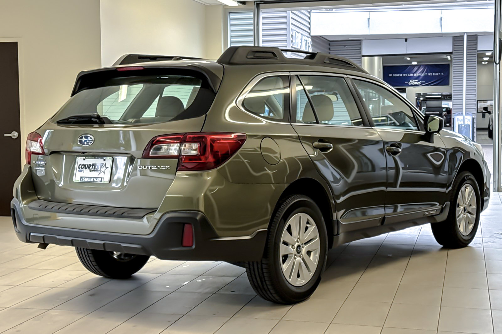 Used 2019 Subaru Outback 2.5i AWD/4WD image 4